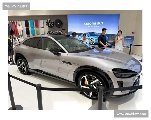 张名扬上海站入场瞬间 万人齐唱中国人体育馆沸腾